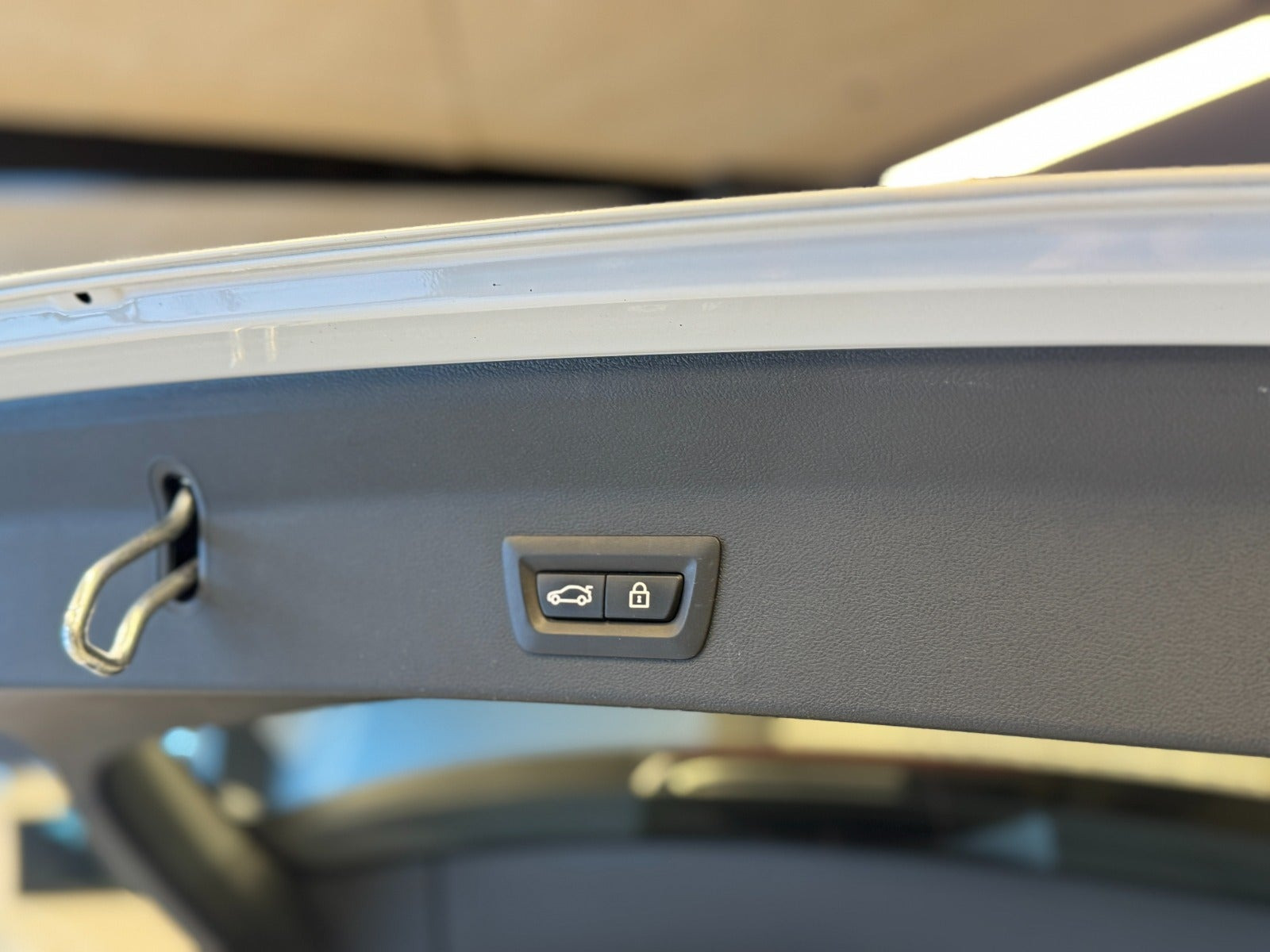 Hvid BMW iX3 fra 2022