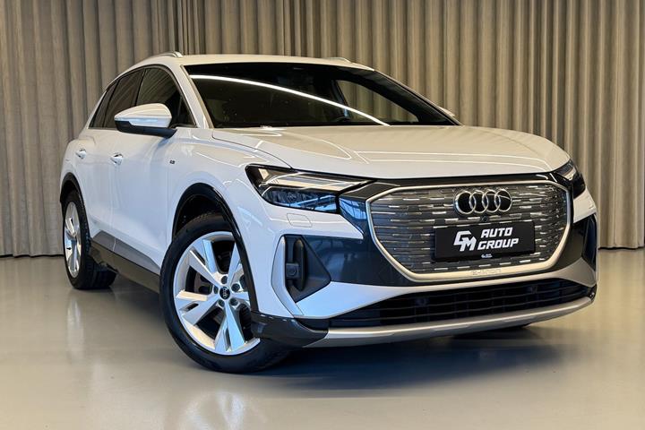 Hvid Audi Q4 e-tron fra 2023 set udefra