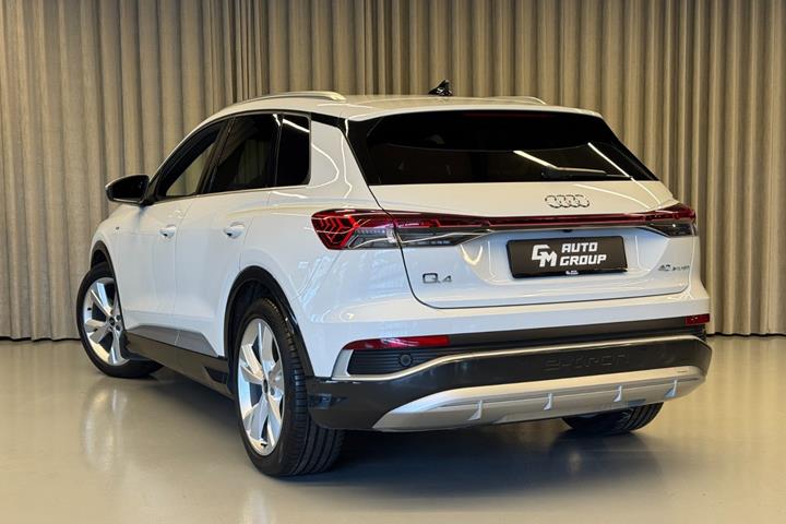 Hvid Audi Q4 e-tron fra 2023