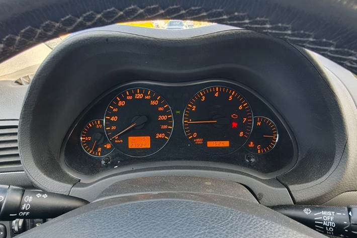 undefined Toyota Avensis fra 2003