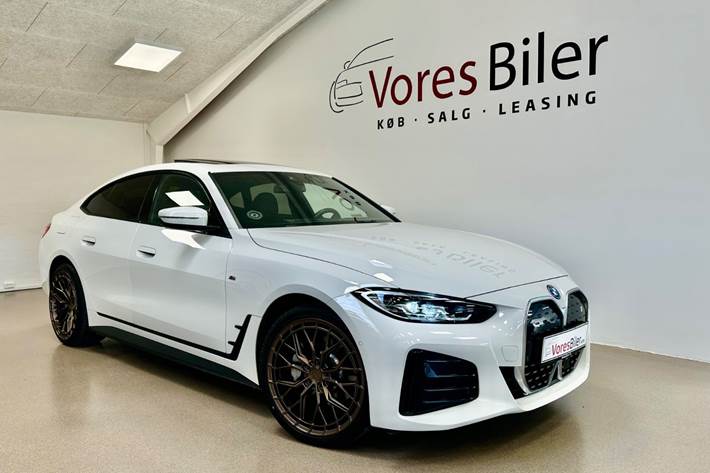 Hvid BMW i4 fra 2023