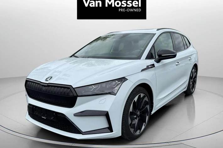 Hvid Skoda Enyaq fra 2023