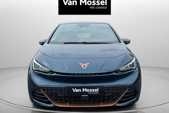 Blå Cupra Born fra 2023