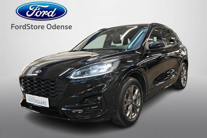 Sort Ford Kuga fra 2020 set udefra