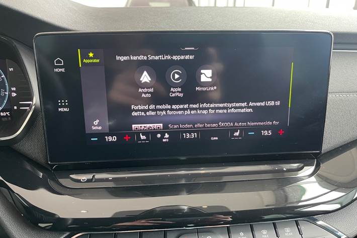 Sort Skoda Octavia fra 2024