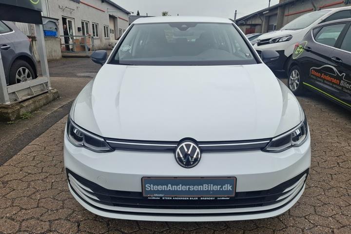 Hvid VW Golf VIII fra 2020