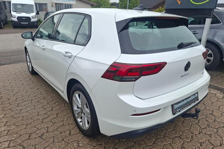 Hvid VW Golf VIII fra 2020