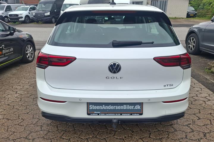 Hvid VW Golf VIII fra 2020