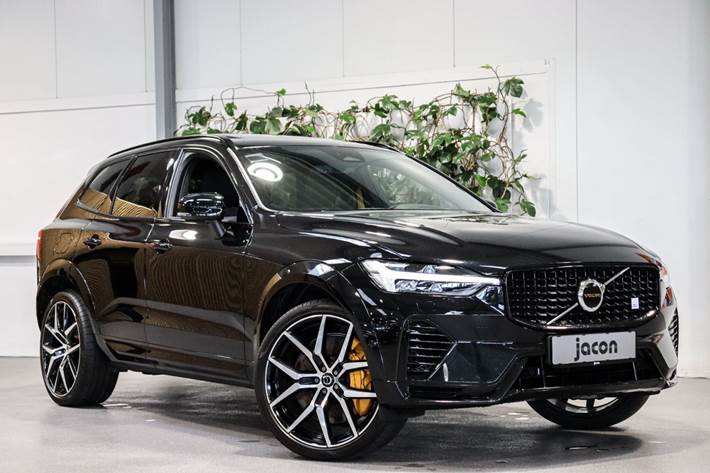 Sort Volvo XC60 fra 2023 set udefra