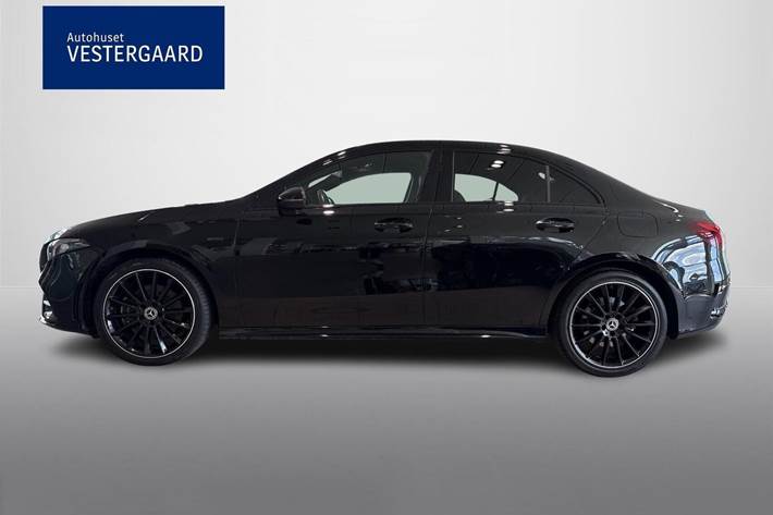 Sort Mercedes A250 e fra 2020