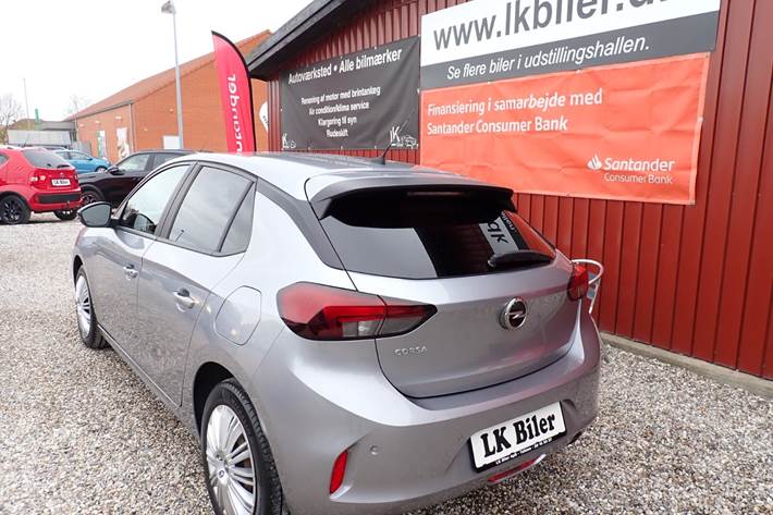 Grå Opel Corsa fra 2020