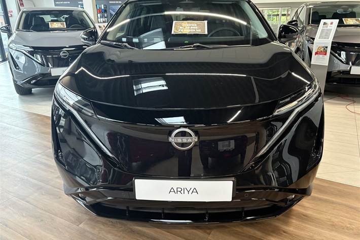 Sort Nissan Ariya fra 2026