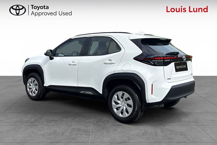 Hvid Toyota Yaris Cross fra 2024