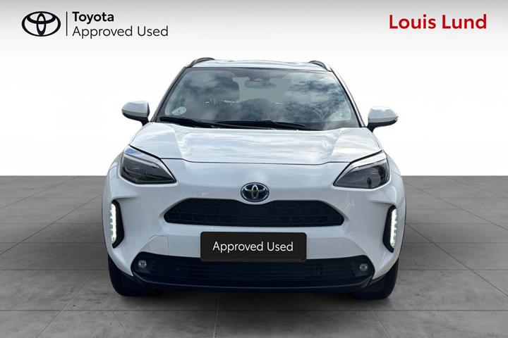 Hvid Toyota Yaris Cross fra 2024