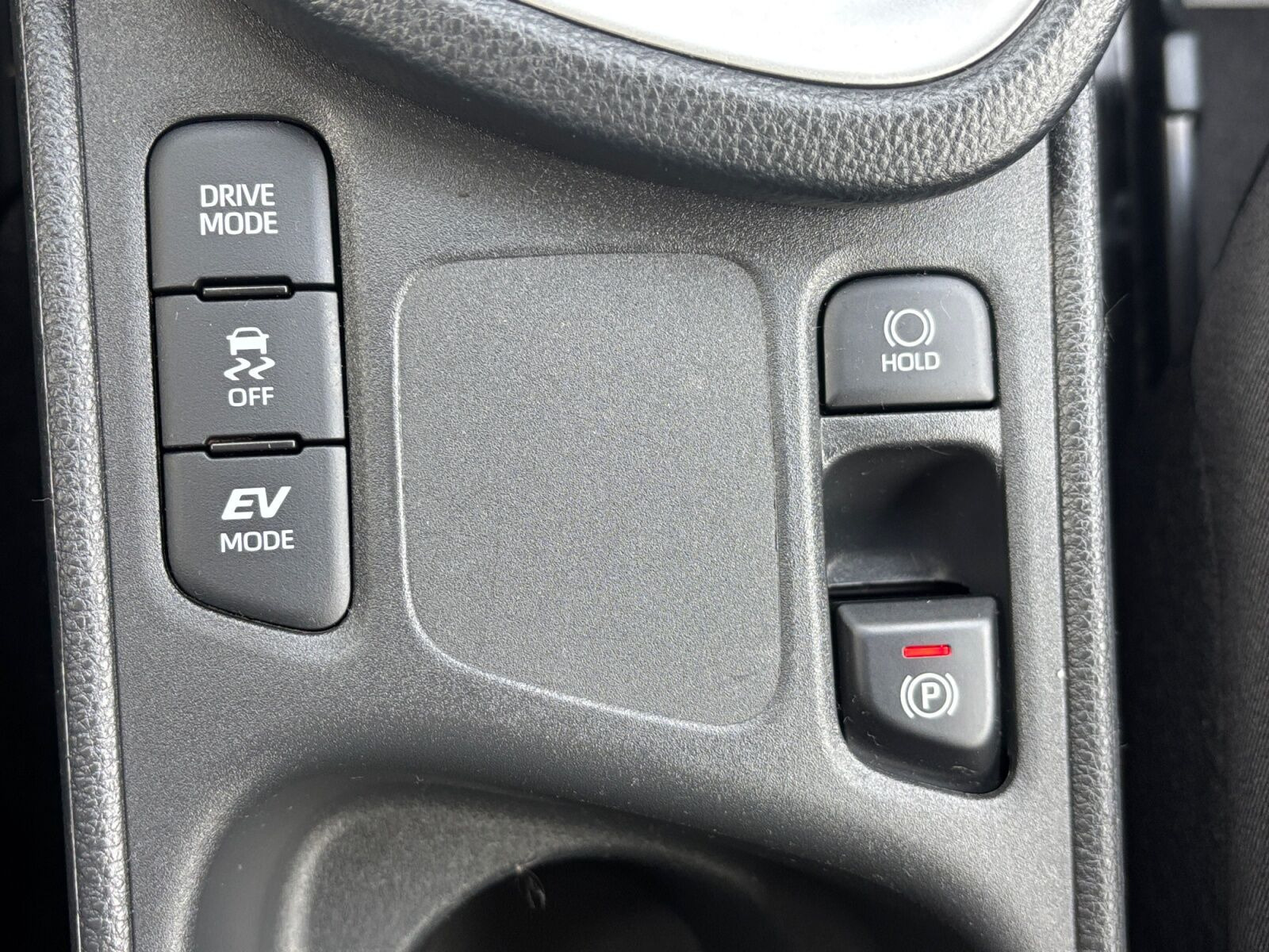 Hvid Toyota Yaris Cross fra 2024