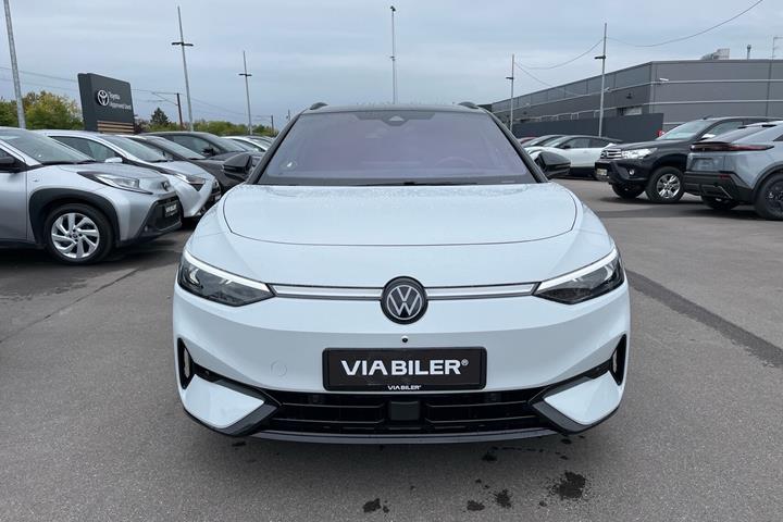 Hvid VW ID.7 fra 2026