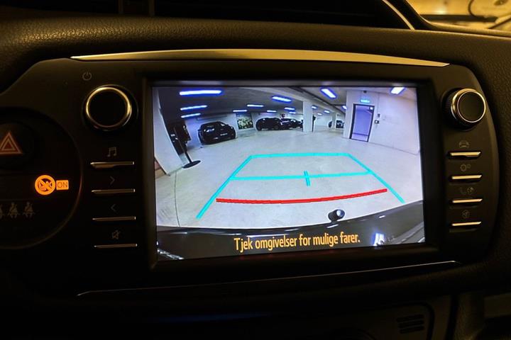 Sort Toyota Yaris fra 2018