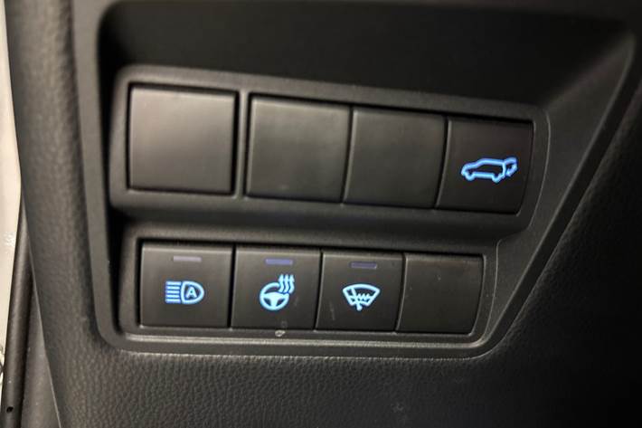 Hvid Toyota Yaris Cross fra 2022