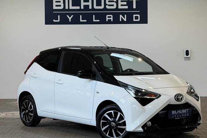Hvid Toyota Aygo fra 2021
