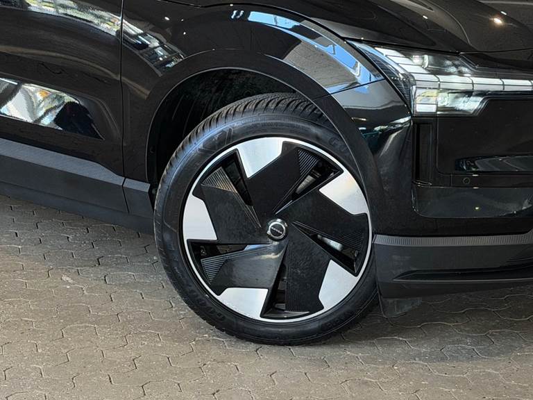 Volvo EX30 Extended Range Plus