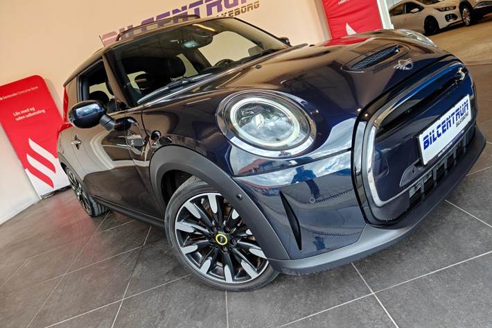 Sort Mini Cooper SE fra 2021