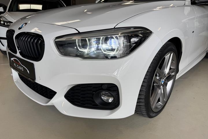 undefined BMW 116i fra 2019 set udefra