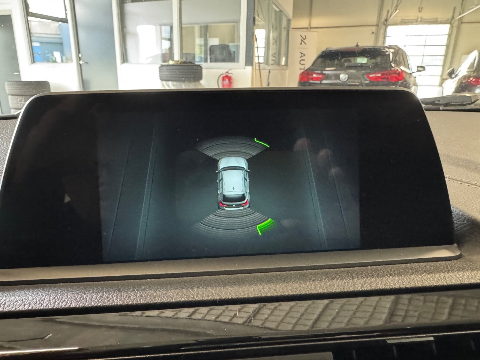 undefined BMW 116i fra 2019 set indefra
