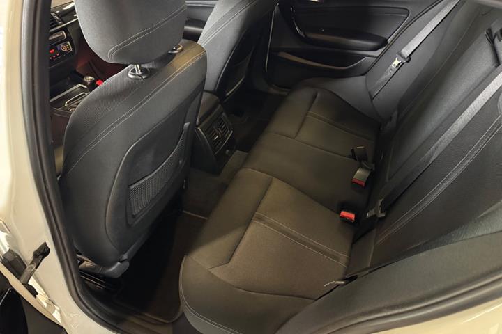 undefined BMW 116i fra 2019 set indefra