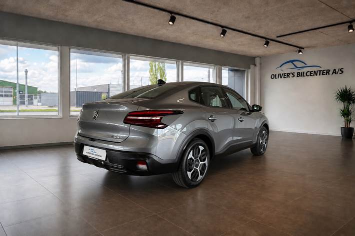 Grå Citroën ë-C4 X fra 2025