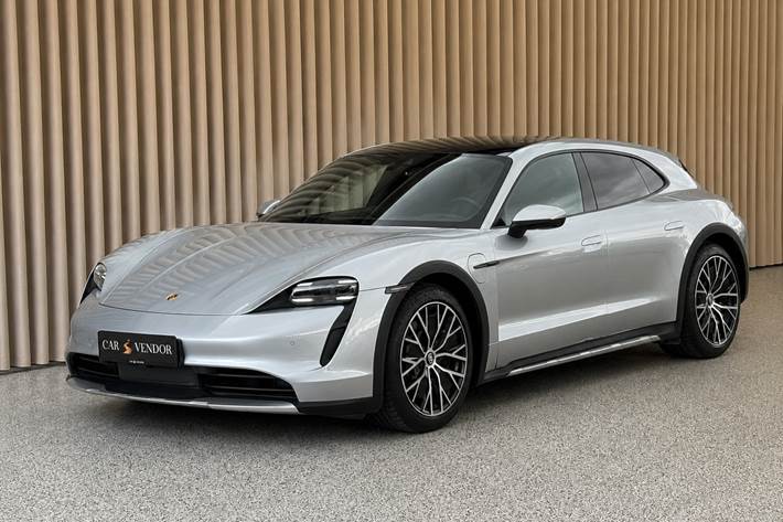 Sølv Porsche Taycan 4 fra 2021