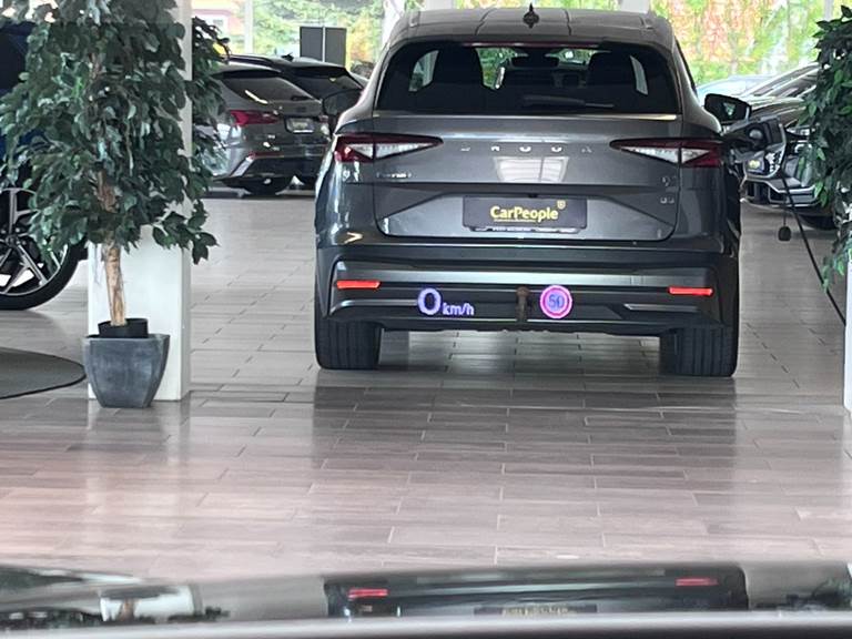 Audi SQ6 e-tron quattro