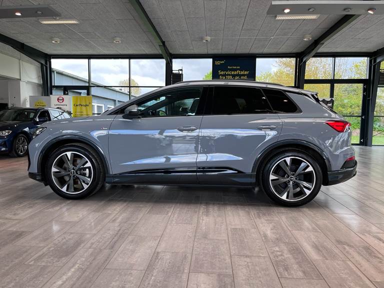 Audi Q4 e-tron 45 S-line