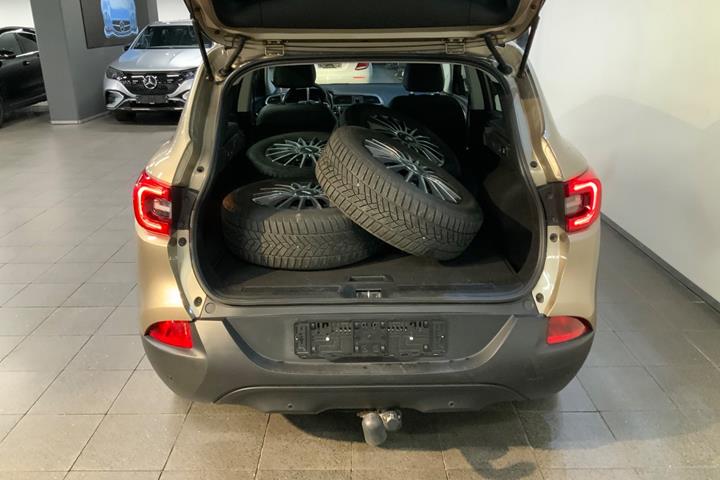 Orange Renault Kadjar fra 2016