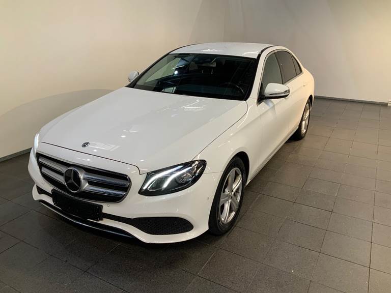 Mercedes E300 2,0 Avantgarde aut.