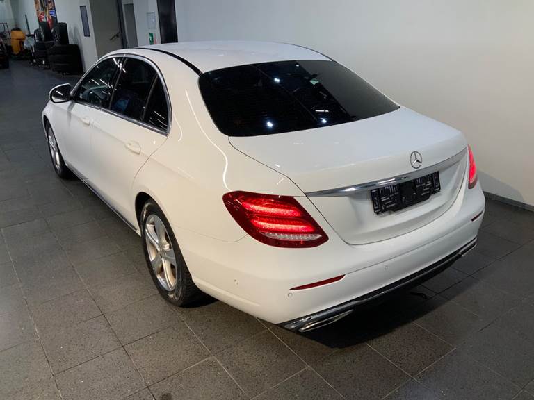 Mercedes E300 2,0 Avantgarde aut.