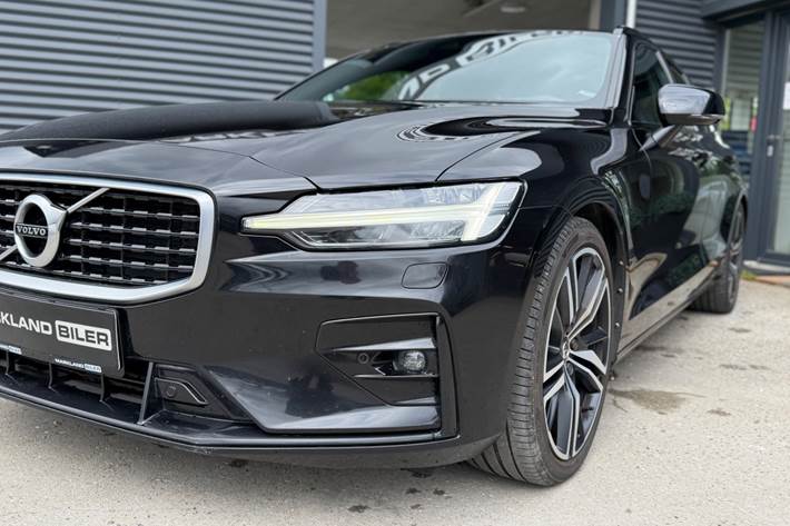 Sort Volvo V60 fra 2019