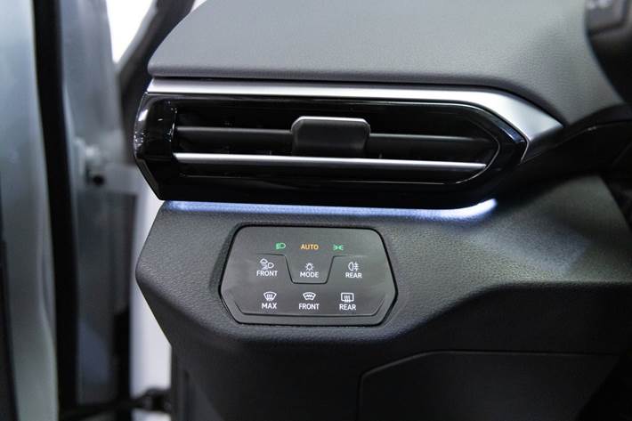 Hvid VW ID.4 fra 2025