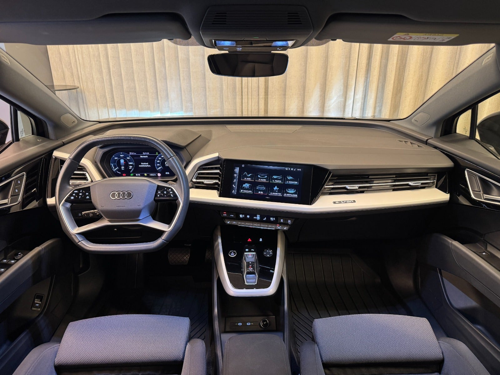 Sort Audi Q4 e-tron fra 2023