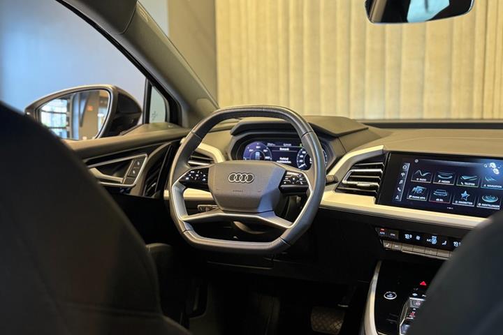 Sort Audi Q4 e-tron fra 2023