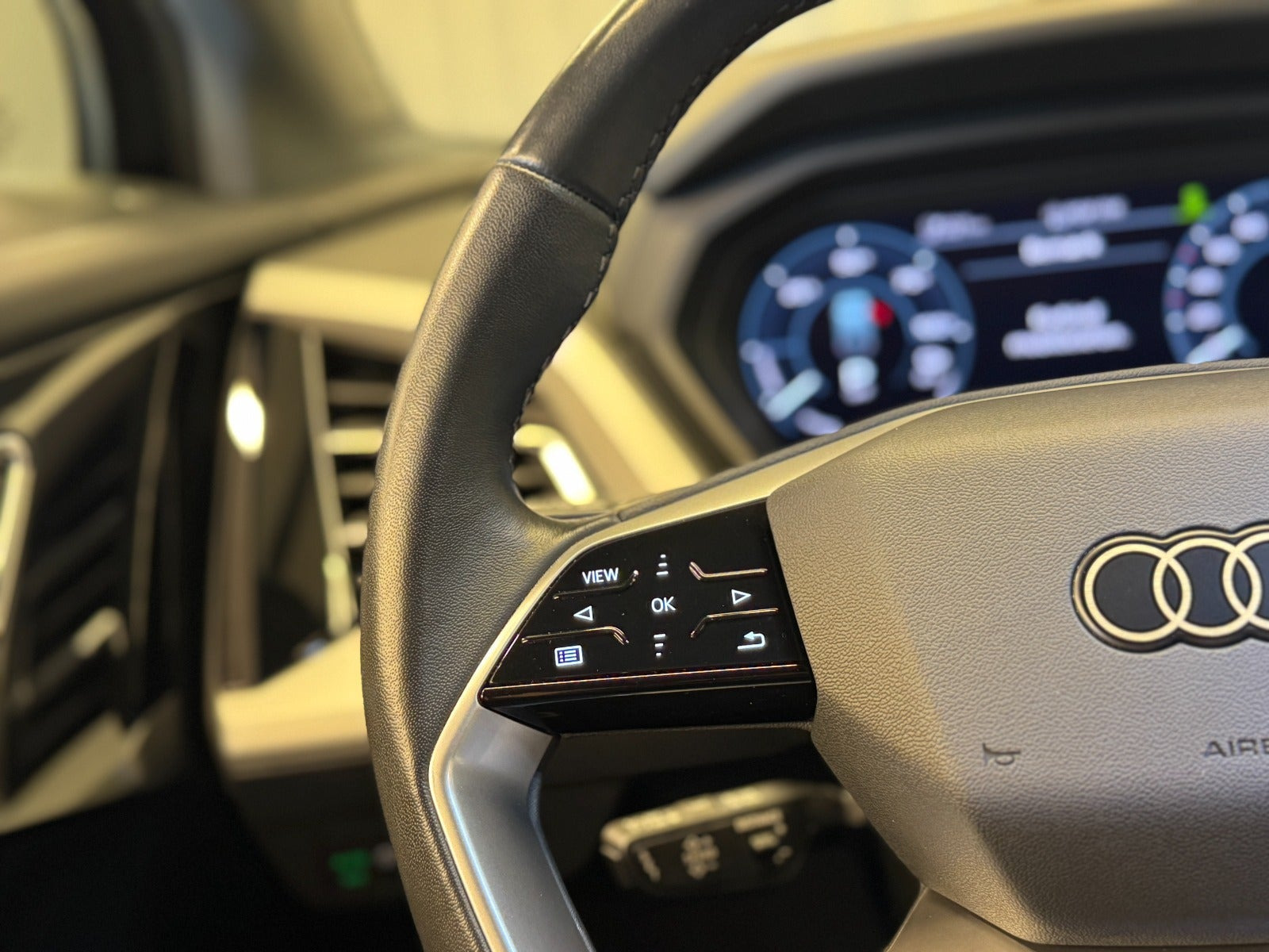 Sort Audi Q4 e-tron fra 2023