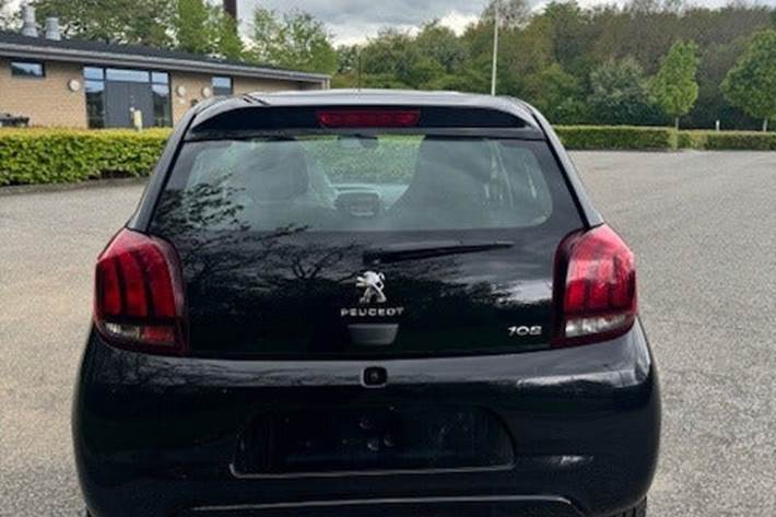 Sort Peugeot 108 fra 2019