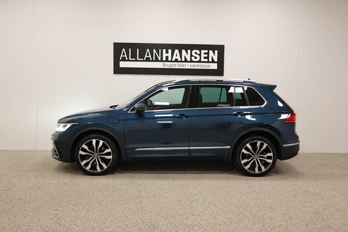 Blå VW Tiguan fra 2021