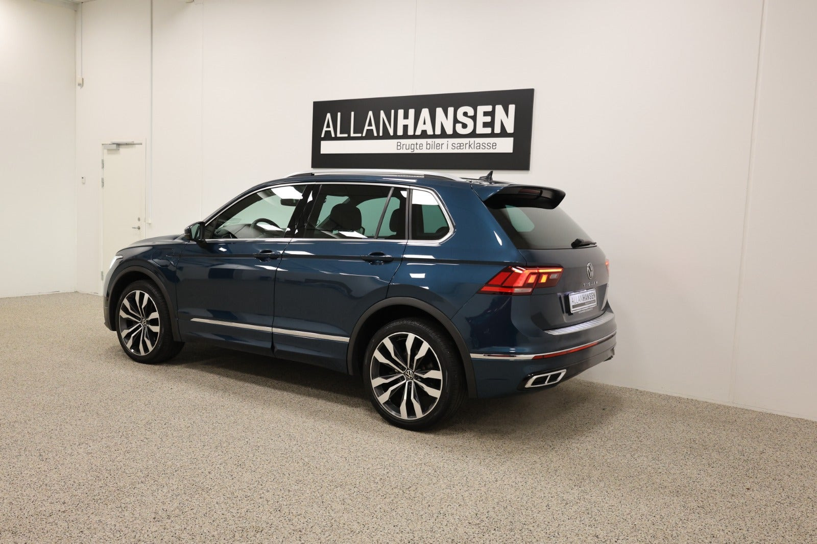 Blå VW Tiguan fra 2021