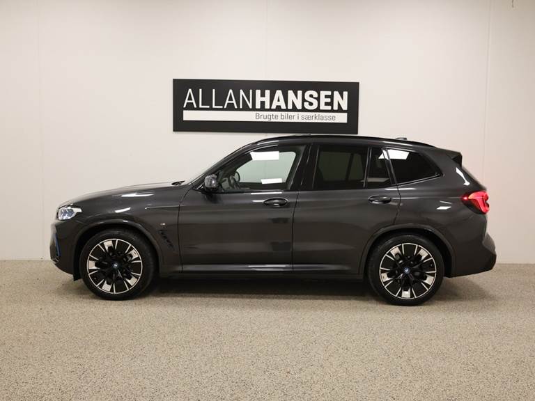 BMW iX3 Charged Plus M-Sport