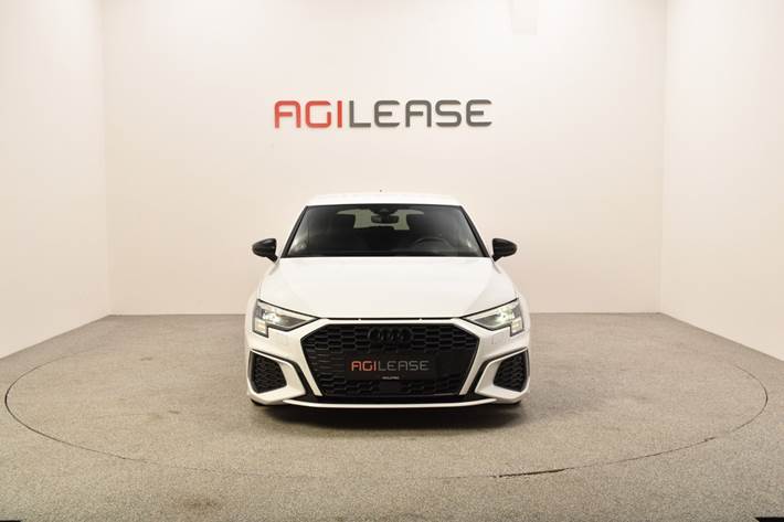 Hvid Audi A3 fra 2021