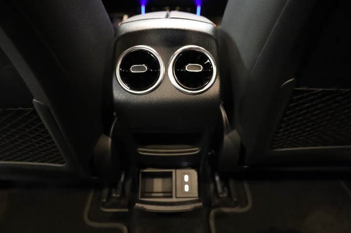 Sort Mercedes EQA250+ fra 2024