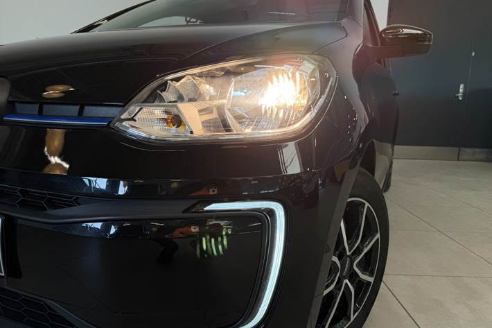 Sort VW E-UP! fra 2022