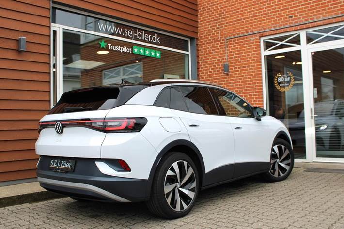 Hvid VW ID.4 fra 2021