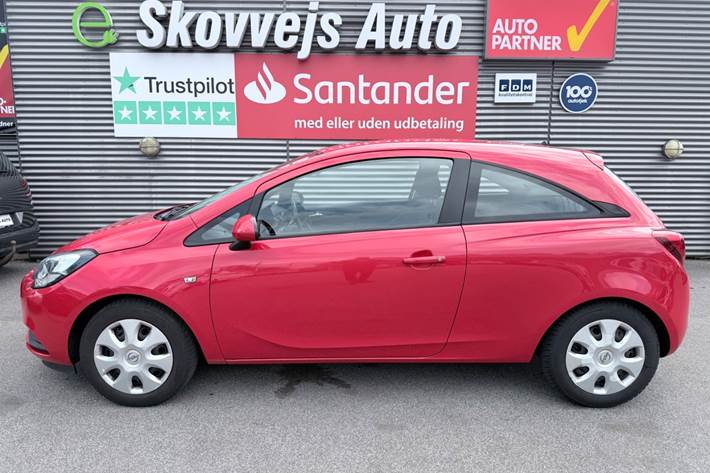Rød Opel Corsa fra 2015
