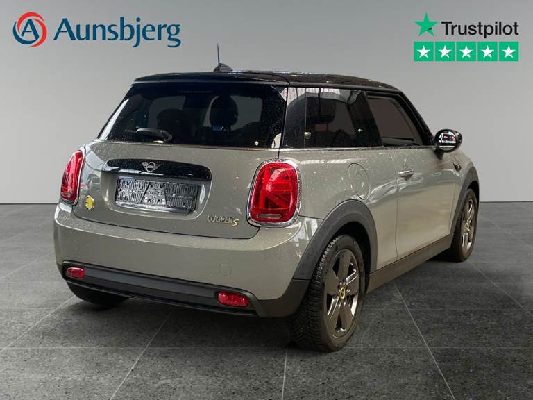 Mini Cooper SE Essential